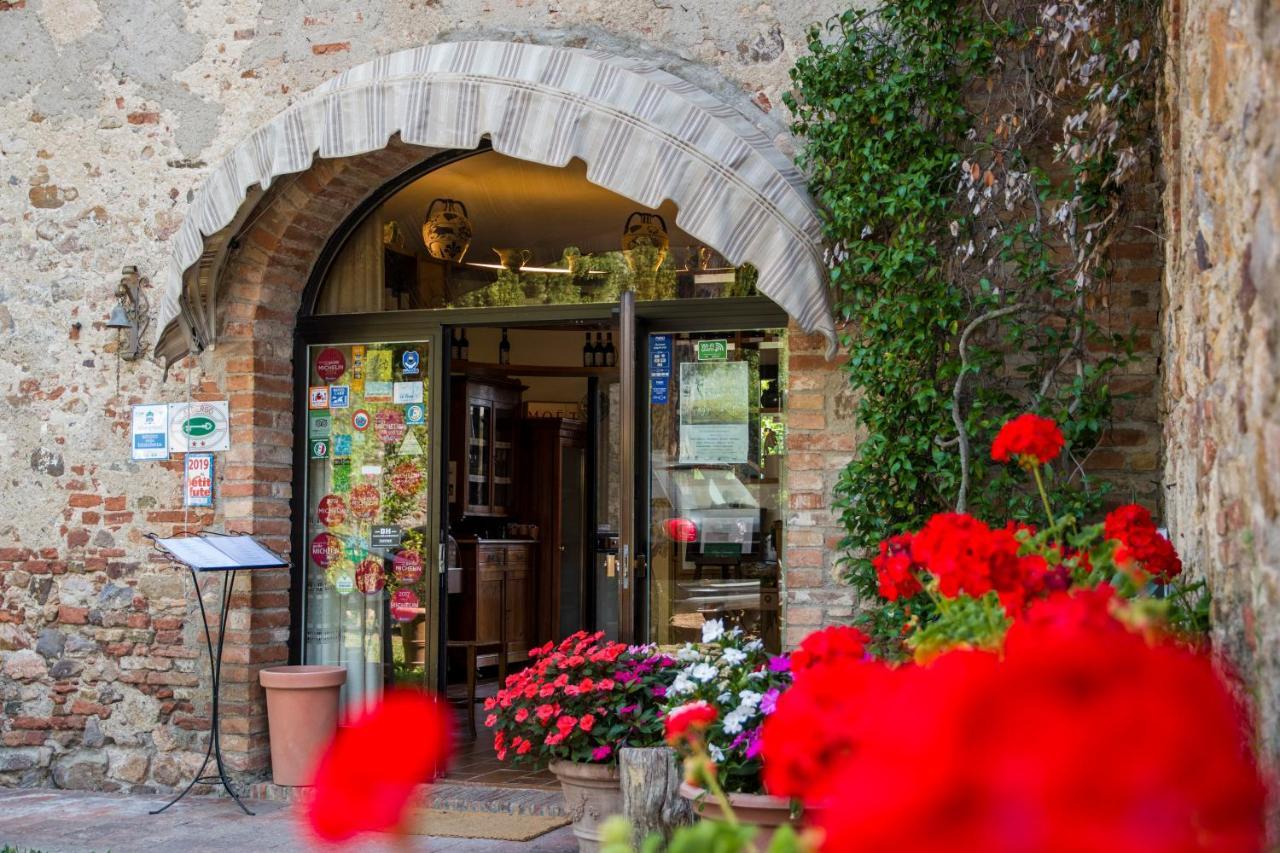 Albergo Ristorante Da Vestro Monticiano Buitenkant foto