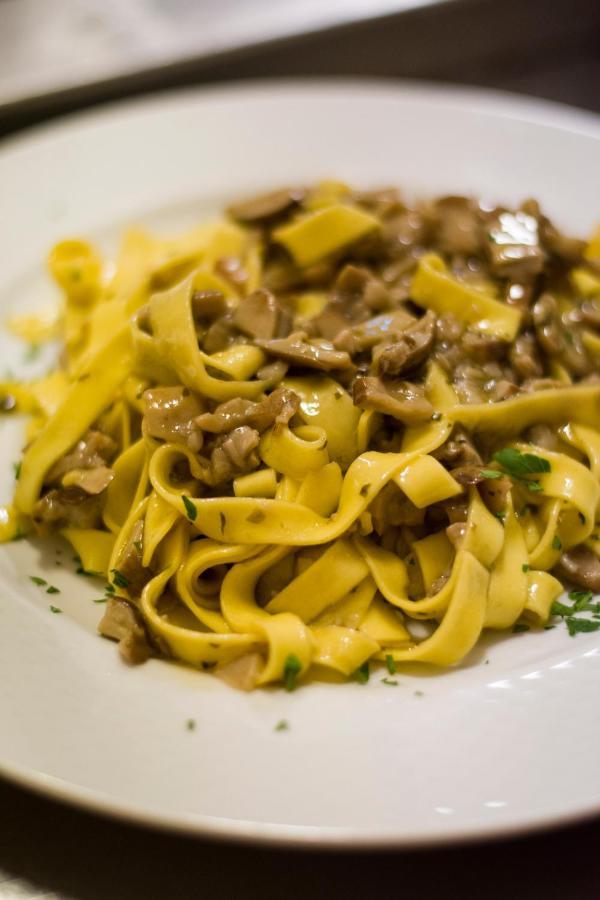 Albergo Ristorante Da Vestro Monticiano Buitenkant foto