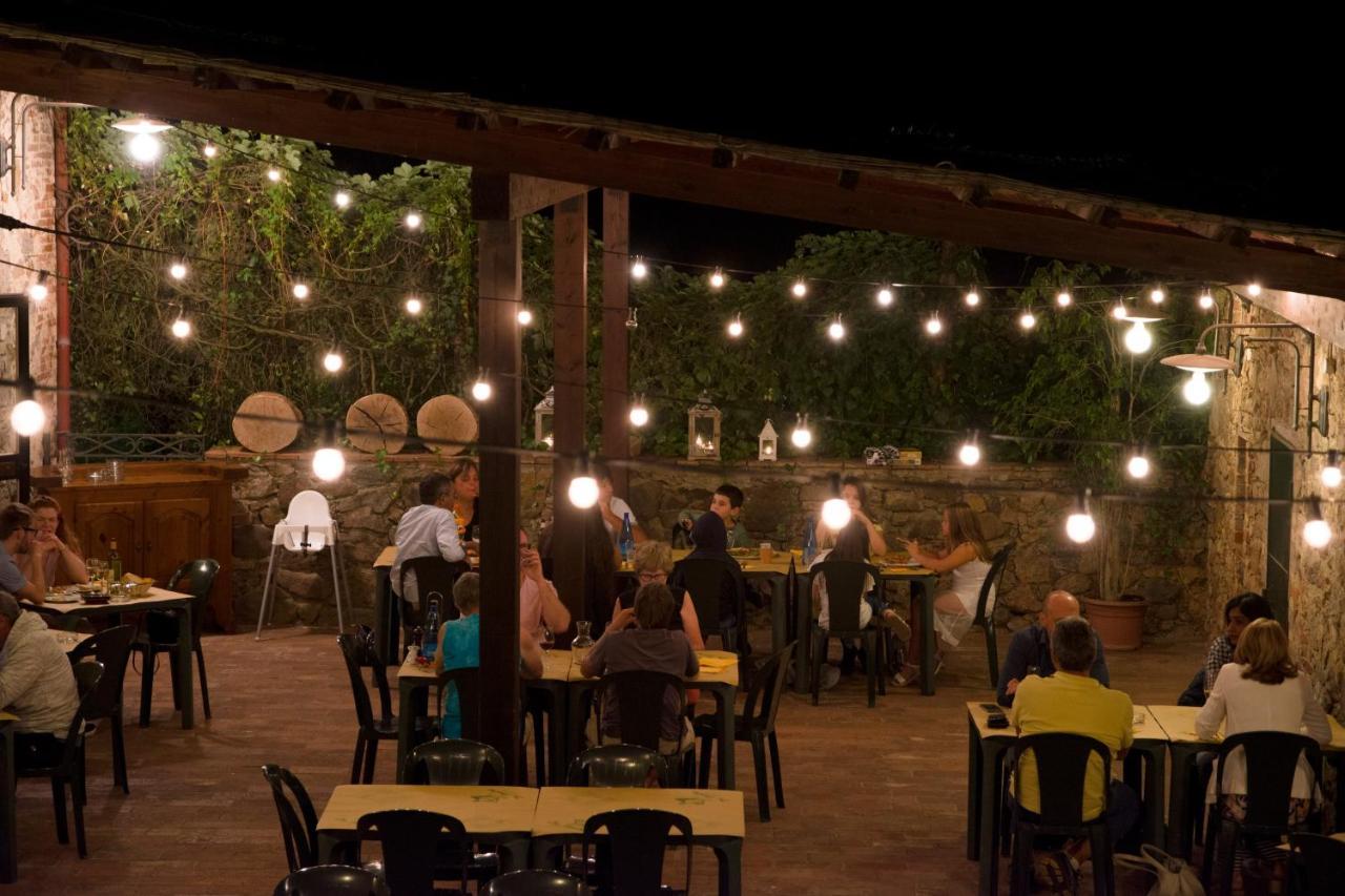 Albergo Ristorante Da Vestro Monticiano Buitenkant foto