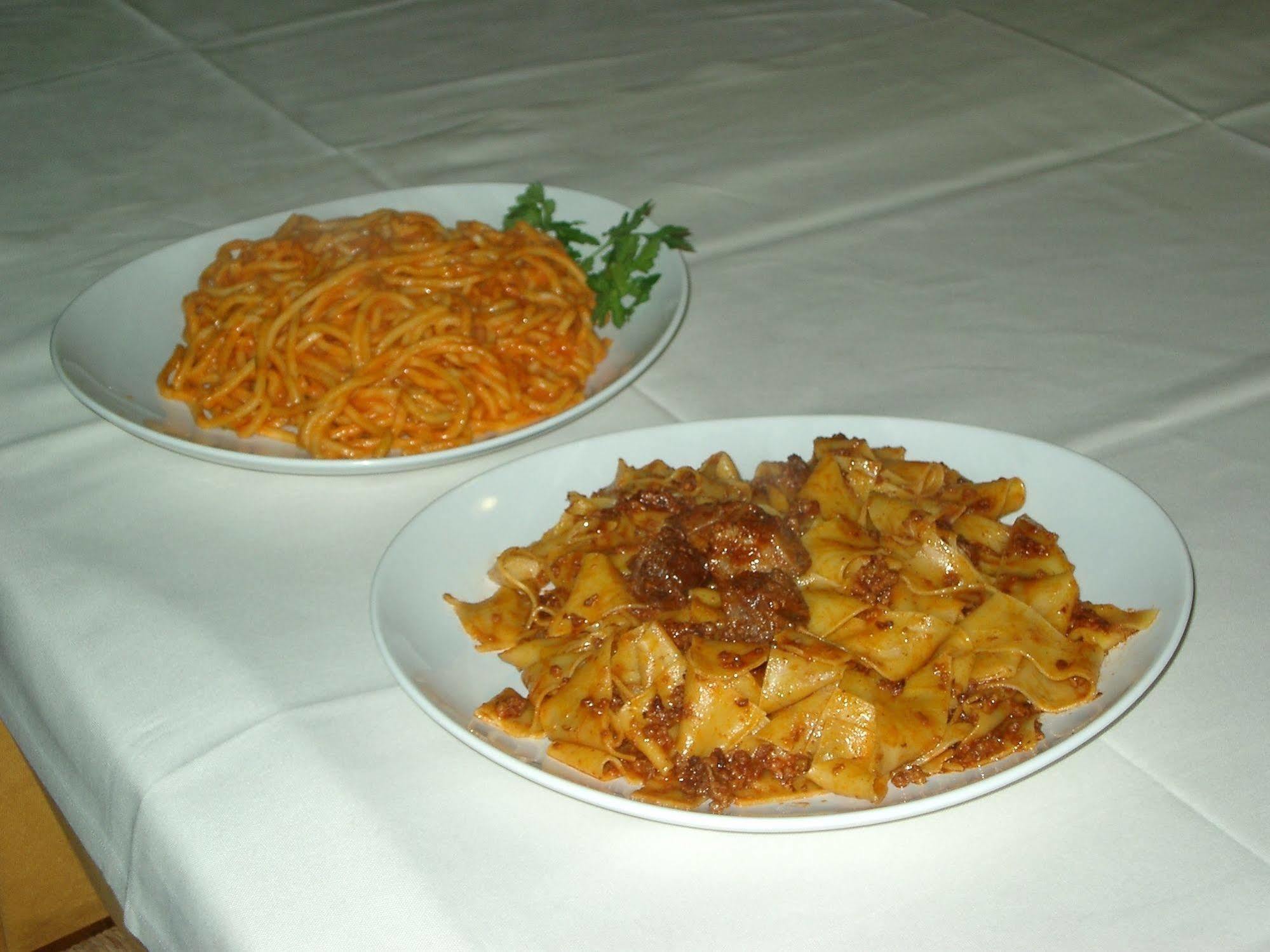 Albergo Ristorante Da Vestro Monticiano Buitenkant foto