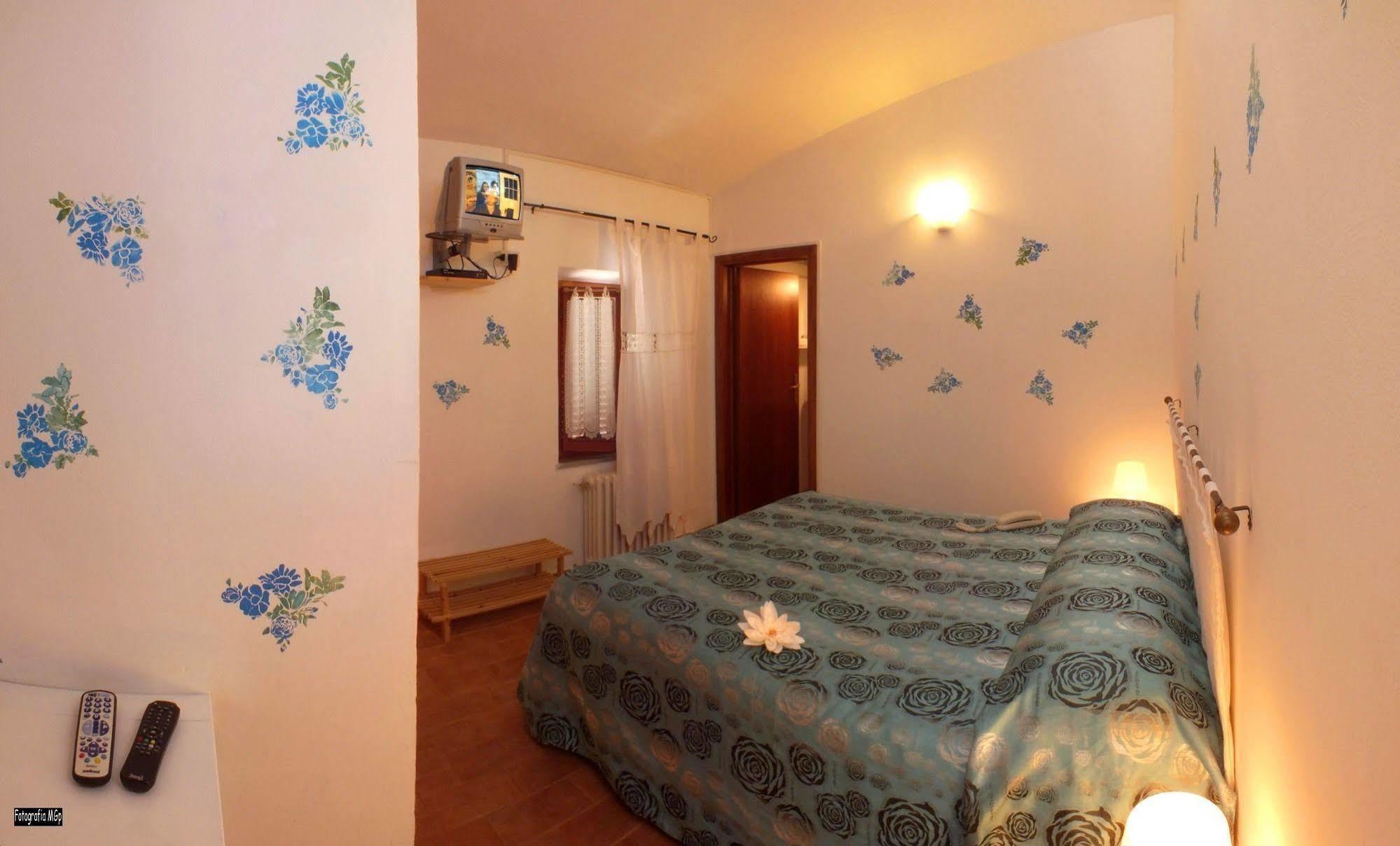 Albergo Ristorante Da Vestro Monticiano Buitenkant foto